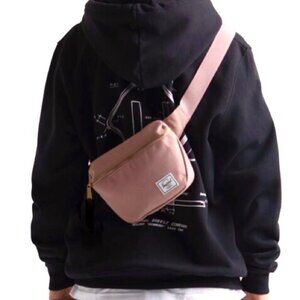 Herschel Supply Co Fifteen Hip Pack Fannypack Belt Bag in  Ash Rose